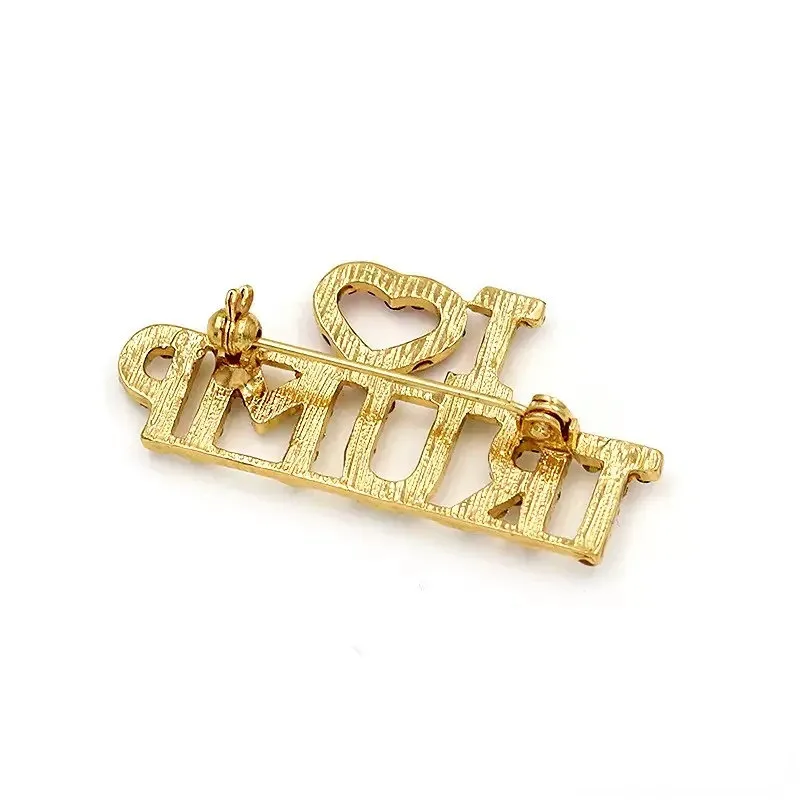 I LOVE TRUMP Rhinestones Brooch Pins Crafts For Women Glitter Crystal  Letters Pins Coat Dress Jewelry Brooches New From Dressave, $0.68